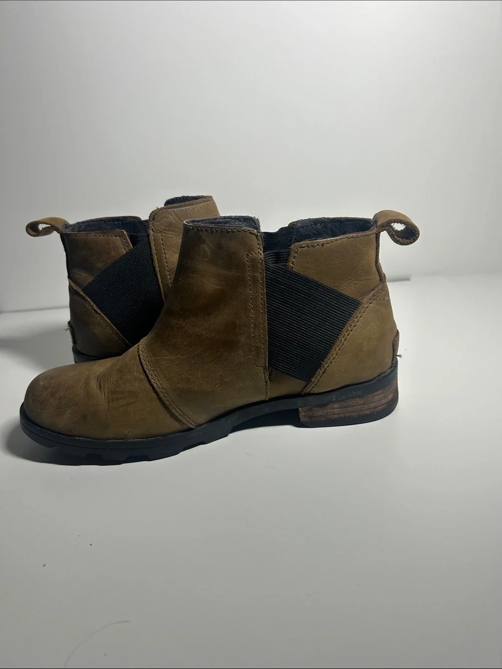 Sorel Emelie Chelsea boots